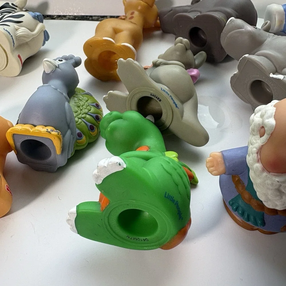Fisher Price Little People Lot Of 20 Noahs Arch Community Helpers Knights Horse